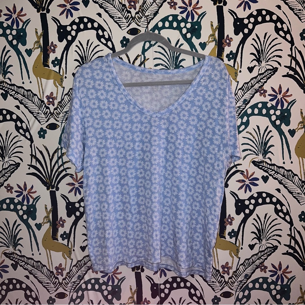 American Eagle Blue & White Burst V-Neck Soft and Sexy Tee